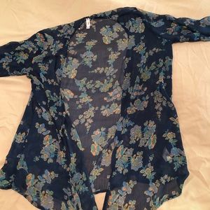 Xhiliration Blue Floral Kimono XL EUC